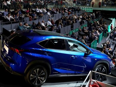 Lexus schlägt beim Davis Cup auf