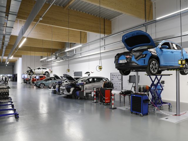 Von der Hochvolt-Technik bis zur korrekten Dialogannahme - Bild 1