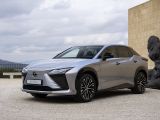 Fahrbericht Lexus RZ 450e: Der Leisetreter mit Lenkknochen - Bild 8