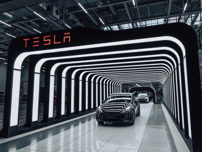 Überdurchschnittlich viele Arbeitsunfälle bei Tesla?