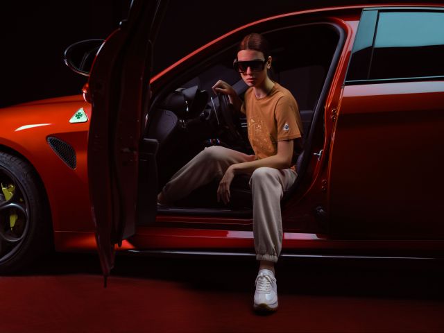 Kleidsames und Nützliches von Alfa Romeo - Bild 1