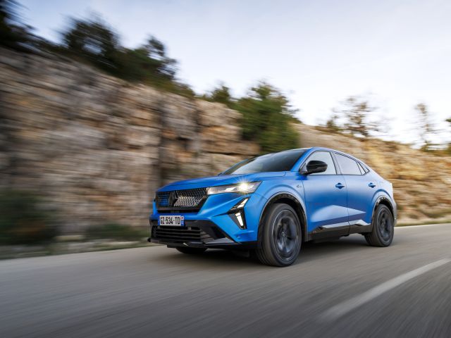 Renault Rafale E-Tech Plug-in-Hybrid 300 4x4: Sparen à la francaise - Bild 1
