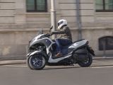 Yamaha rüstet den Tricity 300 mit einem Airbag aus - Bild 2