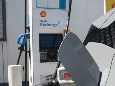 E-Autos und Ladepunkte: Die Lücke wird immer größer