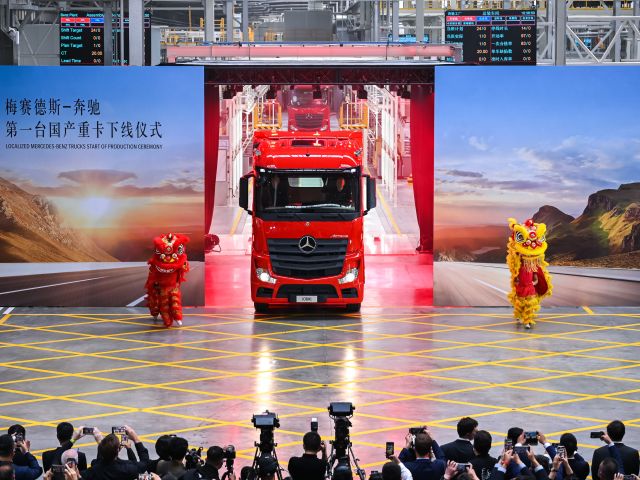 Mercedes-Benz Actros made in China - Bild 1