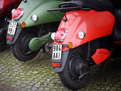 Schilderwechsel: Aus Grün wird Schwarz 