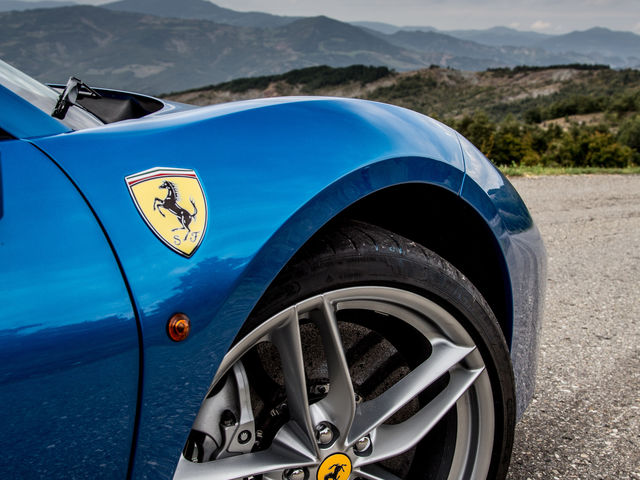 Hacker stehlen Kundendaten von Ferrari - Bild 1