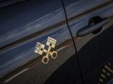 Schwarzer Abarth mit goldenem Skorpion - Bild 20