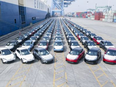 Wie reagiert Europa auf die Auto-Offensive aus China?