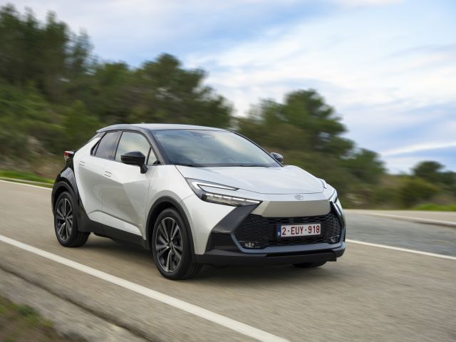 Toyota C-HR jetzt auch mit Stecker - Bild 1