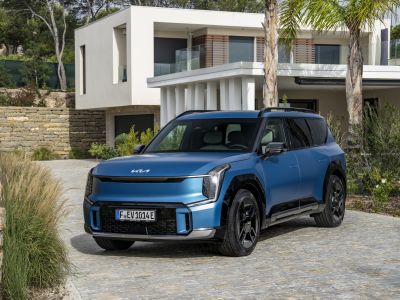 Frauen aus aller Welt finden den Kia EV9 klasse