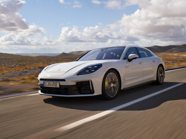 Porsche Panamera: Einer bleibt auf der Strecke - Bild 1