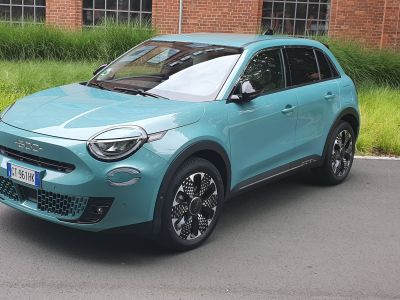 Fahrbericht Fiat 600 Hybrid: Elektrifiziert statt elektrisch