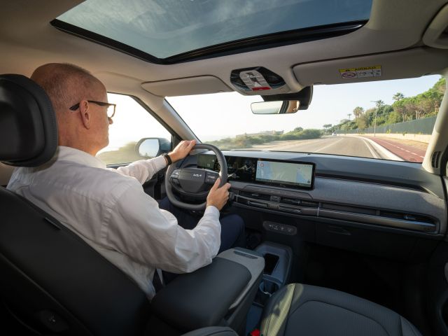 Kia EV3 hört aufs Wort, streamt und spielt - Bild 1