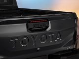 Toyota Hilux: Der Pick-up fährt erstmals auch vollelektrisch - Bild 16