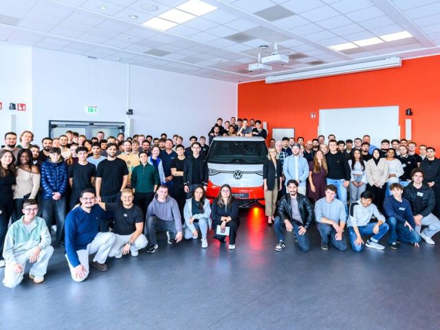 Neue Akademie für den Nachwuchs bei VW Nutzfahrzeuge - Bild 1