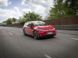 Der VW ID.3 setzt die GTI-Messlatte ein Stück höher - Bild 9