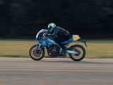 Blaue Yamaha XSR 900 GP erinnert an Christian Sarron - Bild 6