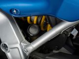Blaue Yamaha XSR 900 GP erinnert an Christian Sarron - Bild 14