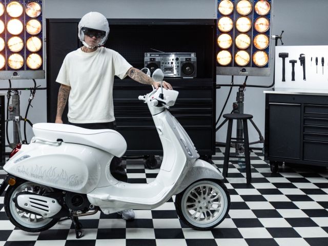 Zwei Pop-Ikonen ganz in Weiß - Bild 1