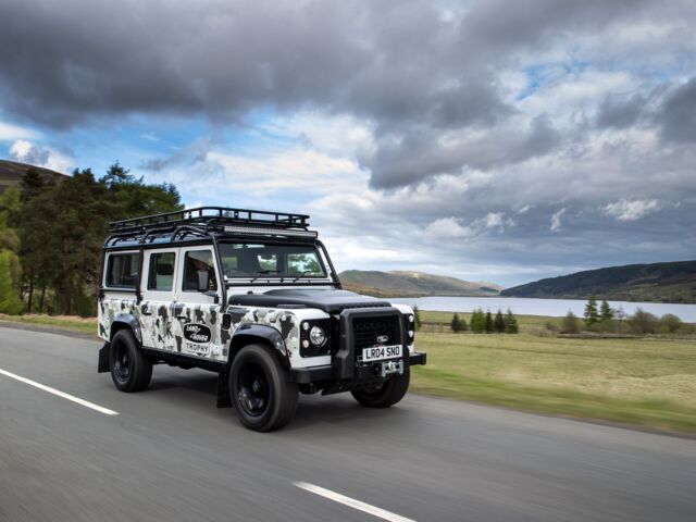 Land Rover legt 25 weitere alte Defender V8 auf - Bild 1
