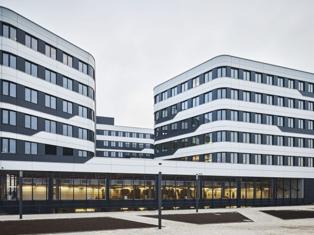 Skoda bezieht neue Unternehmenszentrale - Bild 1