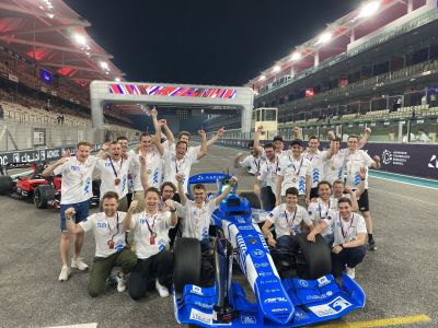 Autonomer KI-Racer der TU München gewinnt Formel-1-Rennen