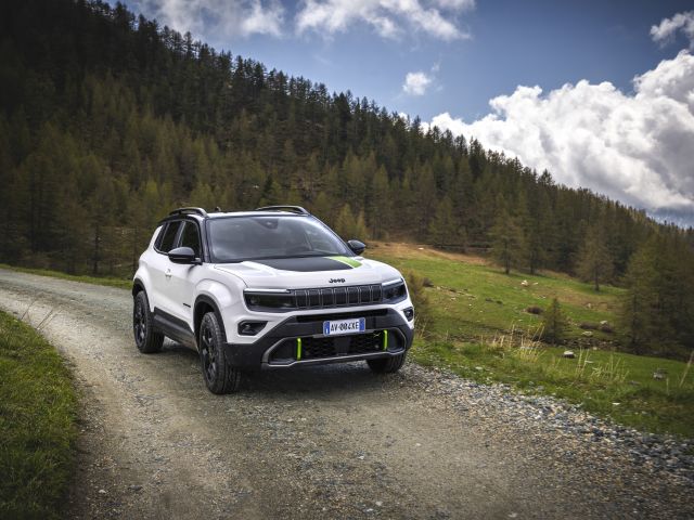 Jeep Avenger 4xe auf Europa-Tour - Bild 1