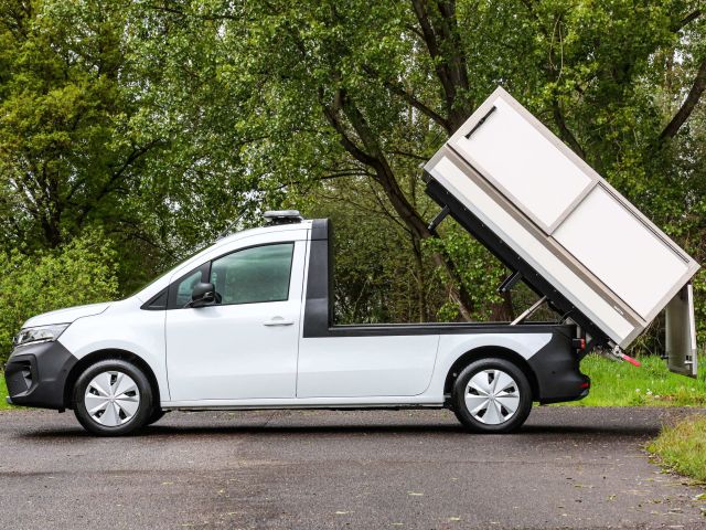 IAA Transportation: Umbaulösungen von Nissan - Bild 1