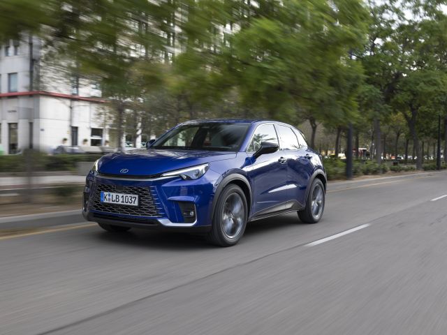 Toyota Yaris Cross in feinem Lexus-Zwirn - Bild 1