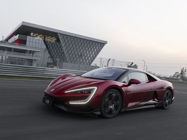 Yangwang U9: Höllengeschoß im Flüsterton - Bild 1