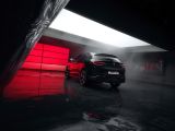Alfa Romeo bringt Luna Rossa vom Wasser auf die Straße - Bild 23