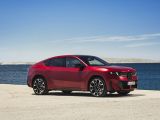 Der BMW iX4 schafft fast  830 Kilometer - Bild 16