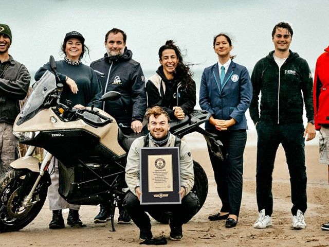 Fürs Guiness-Buch der Rekorde: 436,5 Kilometer mit einer Batterieladung - Bild 1
