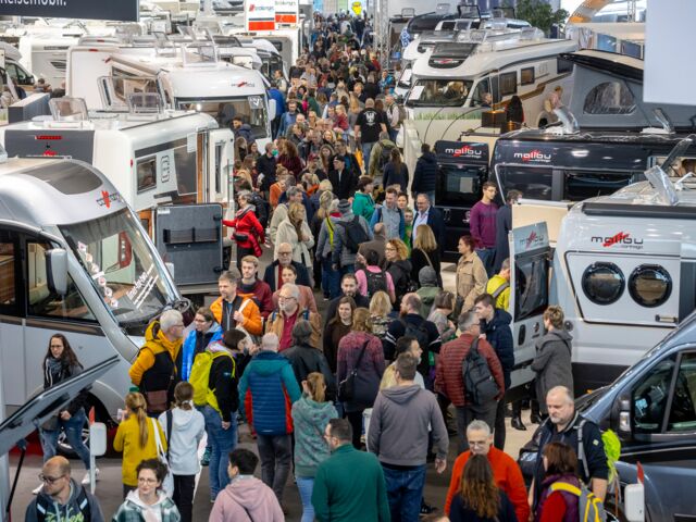 CMT 2023: Steigende Preise und lange Lieferzeiten schrecken Camper nicht - Bild 1