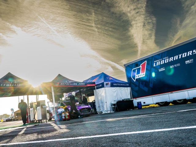 Es kann losgehen: Klima-Sprit vor der Einführung - Bild 1