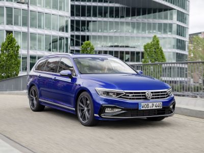 Der Passat Variant liegt wieder an der Spitze