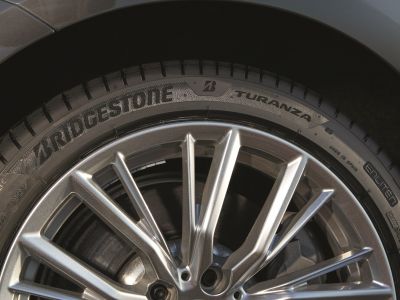Neuer Bridgestone-Reifen setzt auf Sicherheit und Effizienz