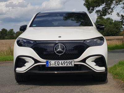 Praxistest Mercedes-Benz EQE SUV: Konsequent kostspielig