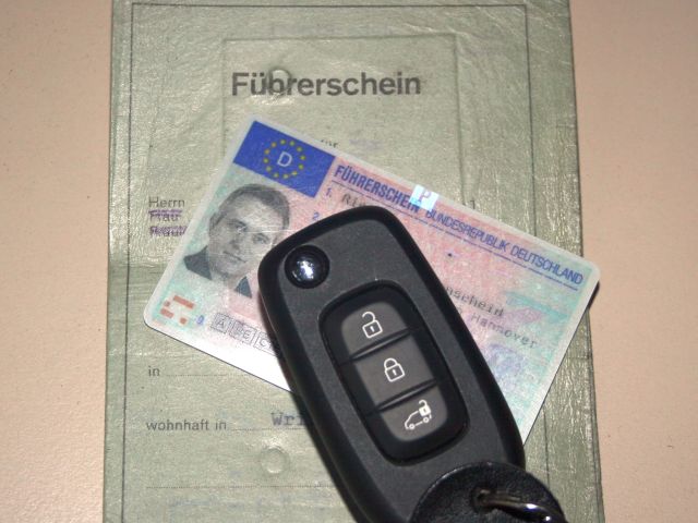 Die letzten Papierführerscheine verschwinden - Bild 1