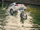 Wenn das Auto ins Wasser fährt... - Bild 14