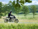 Honda testet sein erstes Elektromotorrad - Bild 3