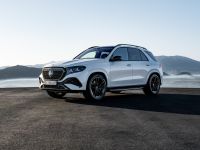 Im neuen Kühlergrill leuchtet der Stern