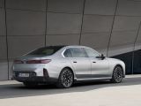 Facelift BMW 7er: Luxus trifft auf "Neue Klasse" - Bild 3