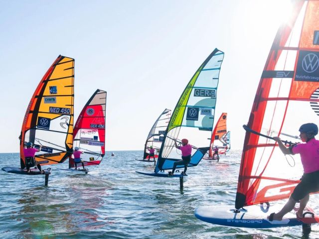 Volkswagen Nutzfahrzeuge bleibt bis 2028 Titelsponsor im Boardsport - Bild 1