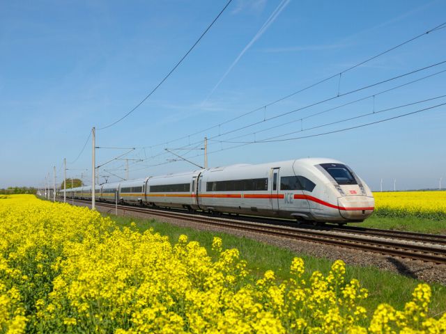 Die Bahn macht ein Angebot für die Fahrt in den Urlaub - Bild 1