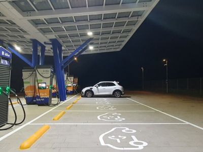 Wie zufrieden sind Fahrer von E-Autos?