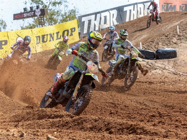 Triumph triumphiert im Motocross - Bild 1