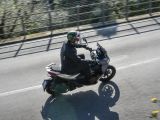 Fahrbericht Aprilia SR GT 125/200: Eine Prise Abenteuer - Bild 6