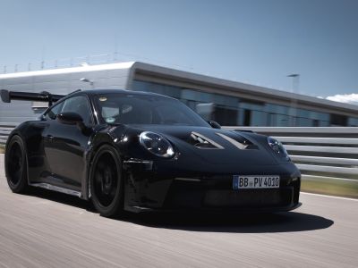 Der Porsche 911 GT3 RS rollt zum Start